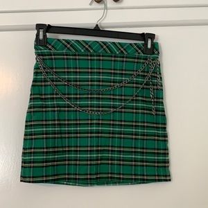 Plaid skirt with chains